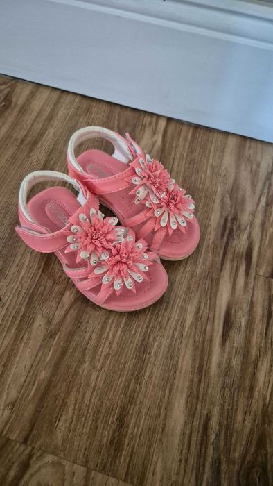 Детская обувь босоножки