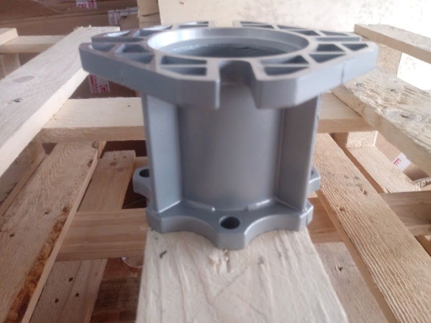 фланци за редуктори , изходяща ос , реактивно рамо, лапи , фланец, кал