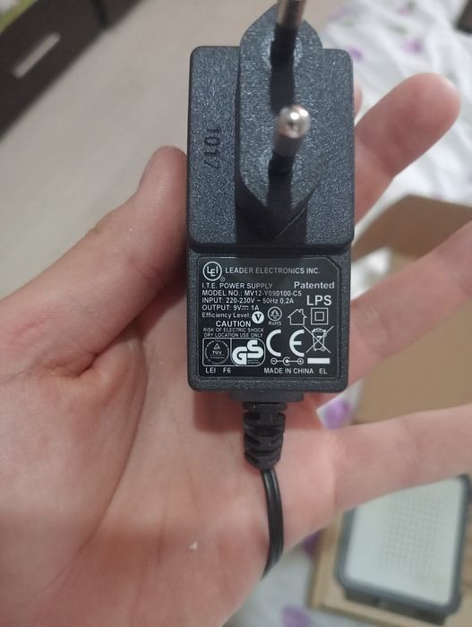 Кабельный модем Thomson TCM420 (DOCSIS) в коробке