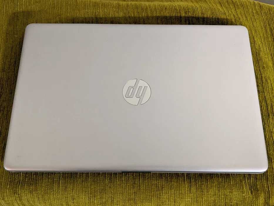 Laptop HP 250 G7 15.6" FHD intel core i5-1035G, ram 8GB, 256GB SSD