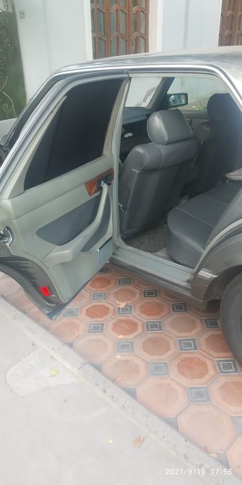 Mercedes Benz W 126 SE