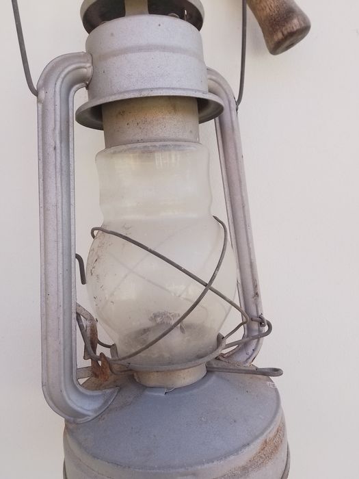 Стара лампа работещ със спирт