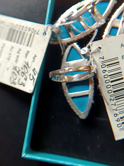 Серебряный набор (серьги+кольцо) НОВЫЙ