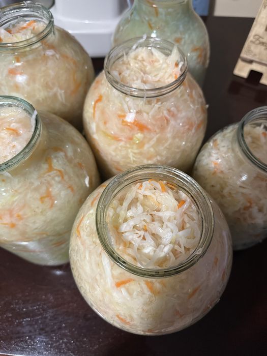 Продам квашеную капусту