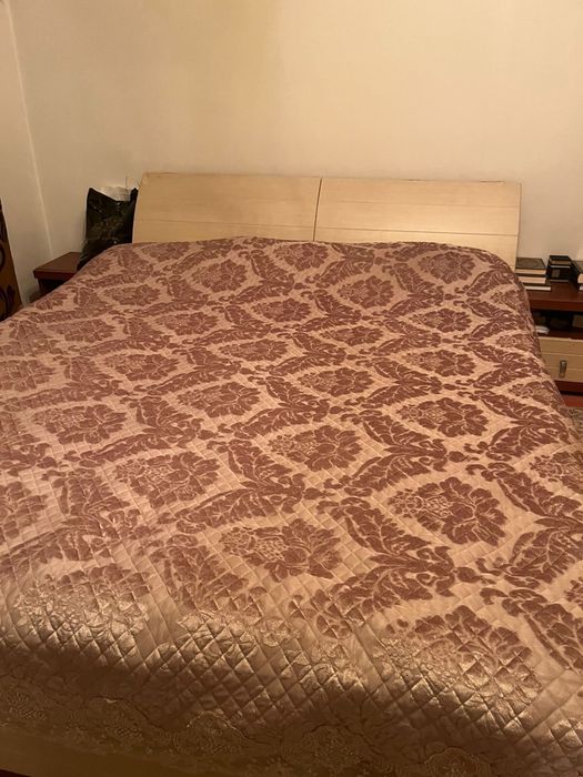 Продам спальный гарнитур