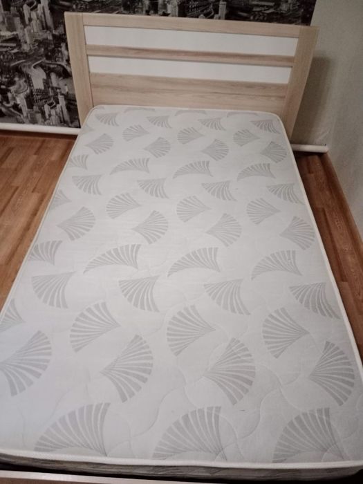 Спальный кровать