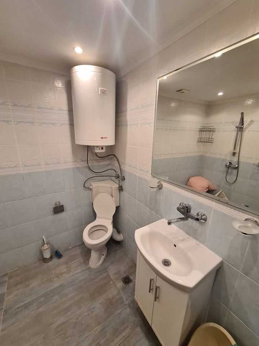 Дава се под наем Двустаен апартамент в Бургас, Братя Миладинови - 64 кв.м за 255 € - Снимка #3