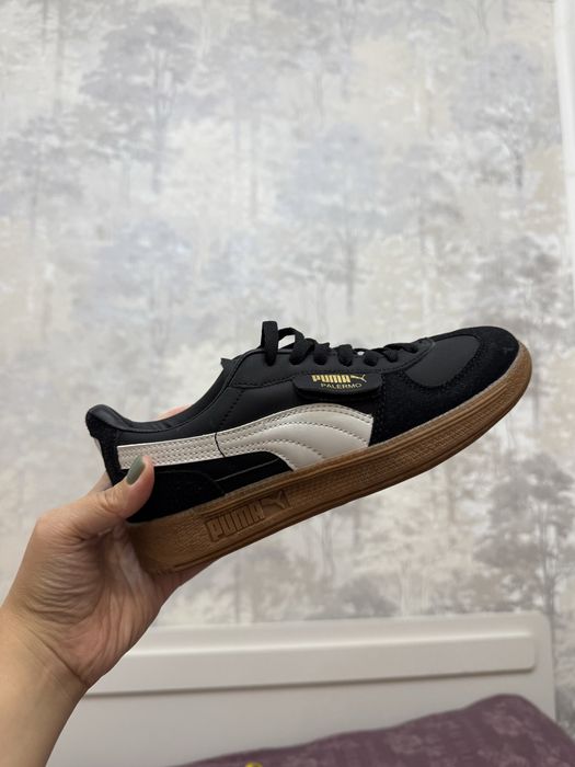 Продам черные кроссовки Puma