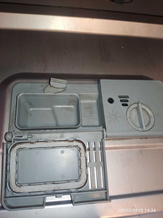 Продава запазена съдомиална машина