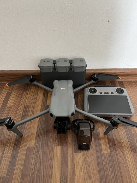 Дрон DJI AIR 3 Fly more combo