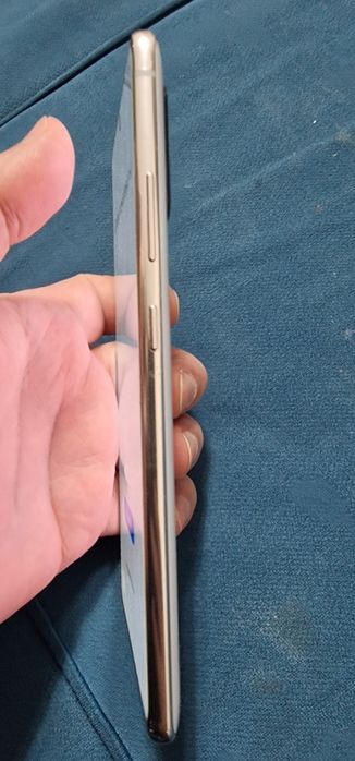 Продаётся смартфон Samsung Galaxy S10 lite