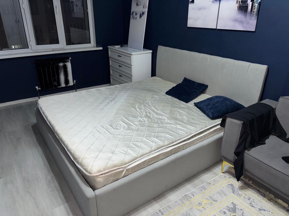 Кровать продам срочно