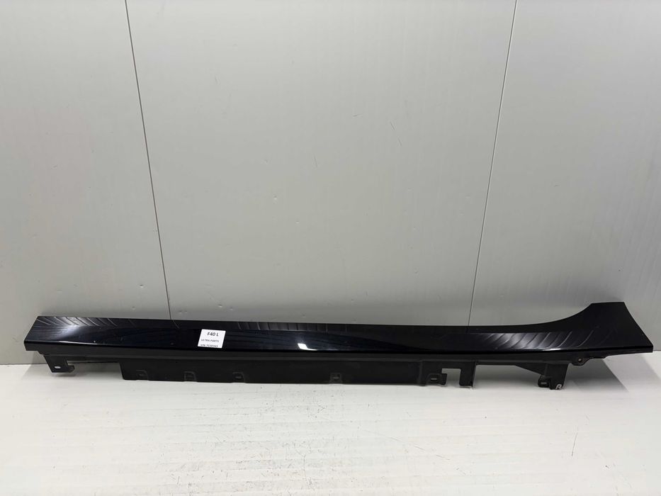 Ляв праг БМВ Ф40 Ф44 BMW F40 F44 Десен праг БМВ Ф40 Ф44 BMW F40 F44