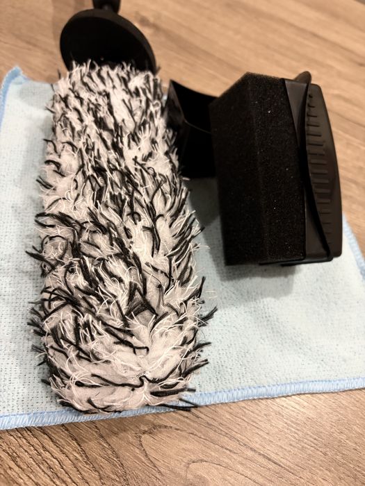 Комплект за почистване на джанти и гуми