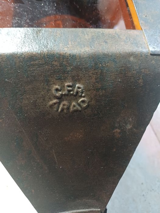 Felinar CFR fabricat la Arad perioada interbelica
