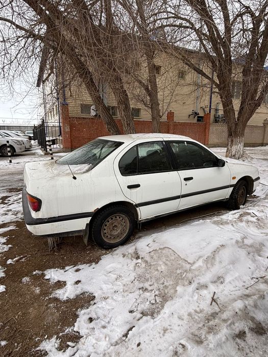 Nissan primera 2.0 slx