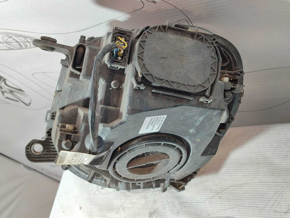 Far dreaptă UK Mini Countryman R60 2012 1.6 Diesel 82kW Halogen Cod OEM: 9801032 (4H2)