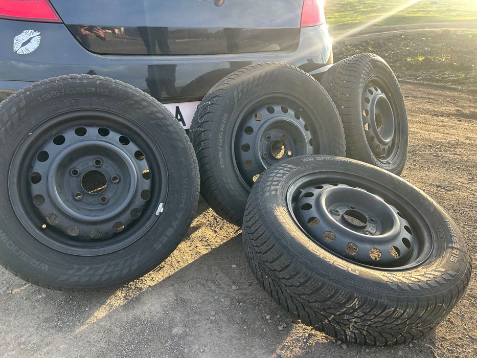 4 зимни гуми WR SNOWPROOF 195/65R15