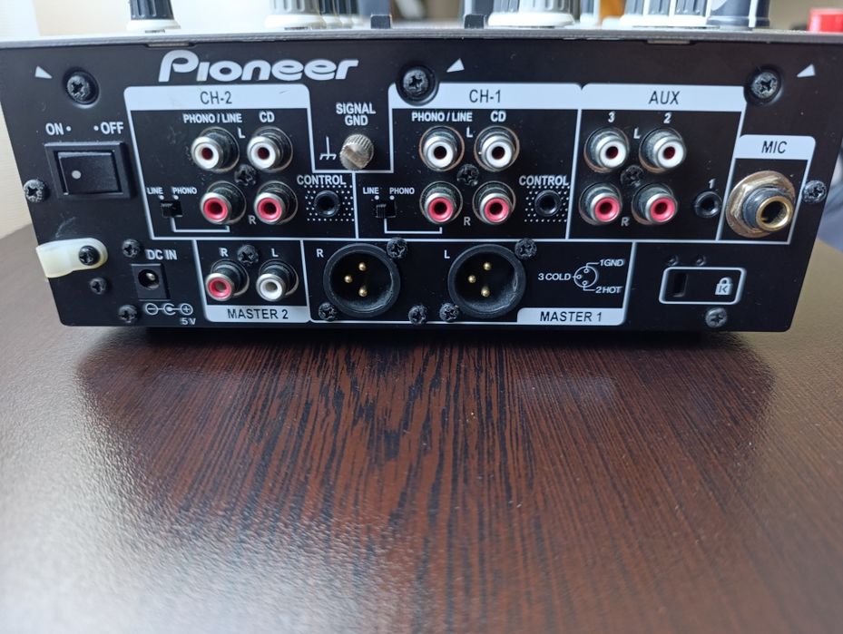 Pioneer DJM-250 двуканален DJ Mixer