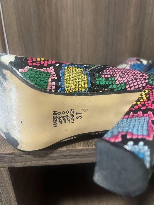 Дамски отворени боти на ток