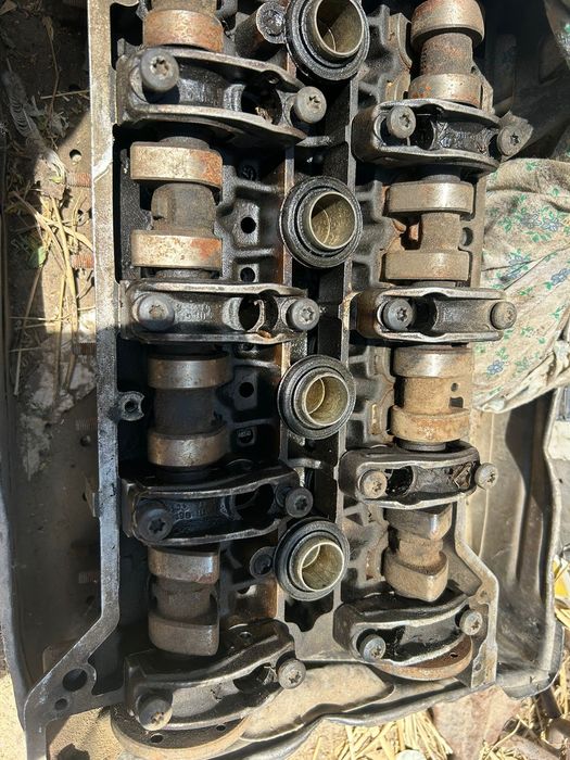 Головка на  Мерседес 124