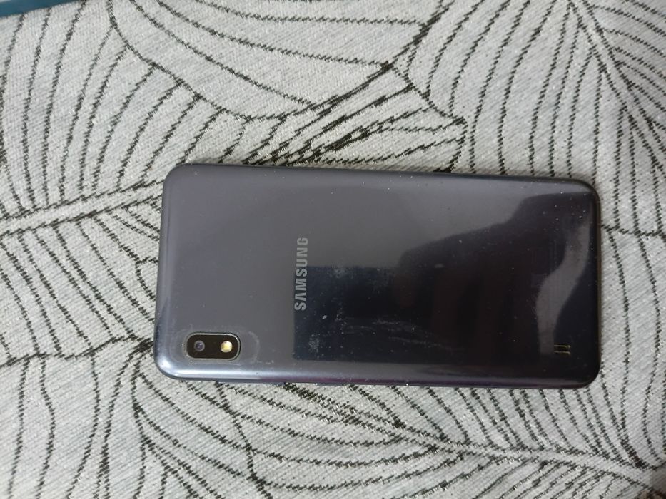 Продам самсунг А10