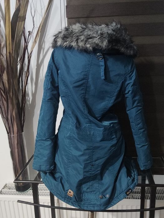 Khujo - geacă de iarnă impermeabilă