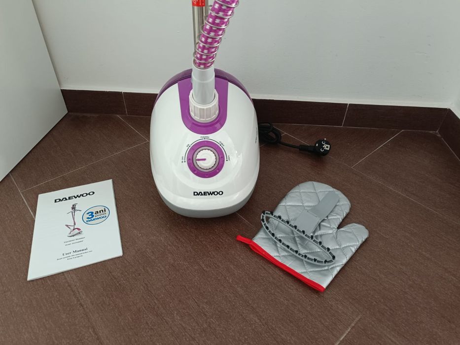 Aparat de călcat vertical cu abur Daewoo DGS1600DP