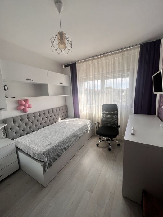 Inchiriez apartament