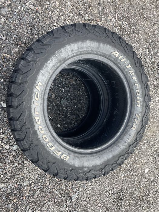 Пара всесезонные шины 285/60/18 BFGoodrich A/T