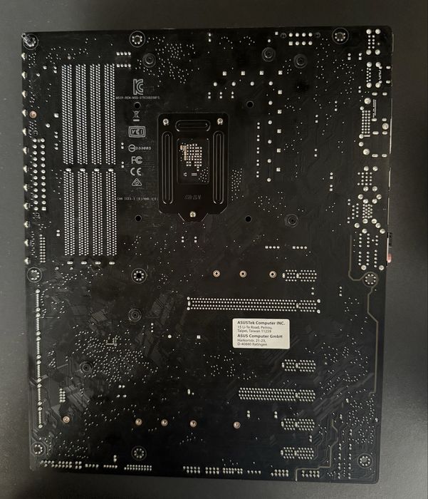 Placă de bază Asus Strix B250F Gaming Defectă