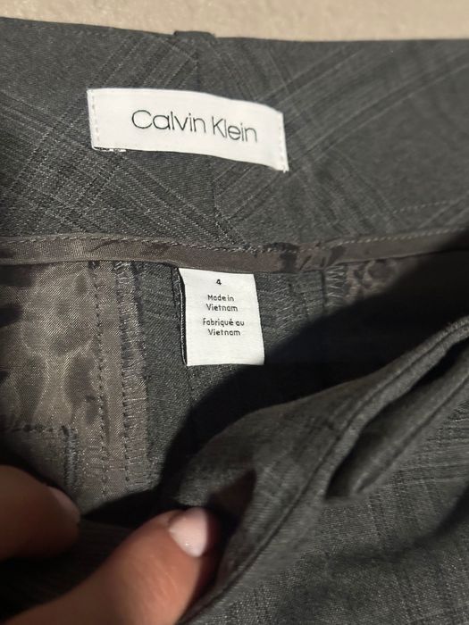 Нови Къси панталони Calvin Klein