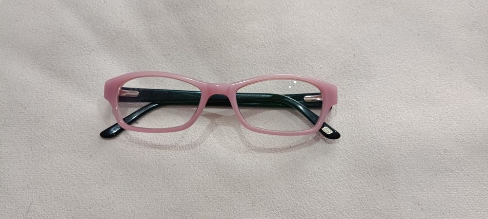 Диоптрични очила много запазени - 1бр. Слънчеви очила неизползвани