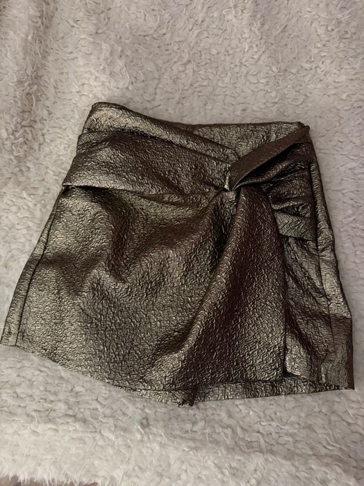 Къси гащи дамски от zara
