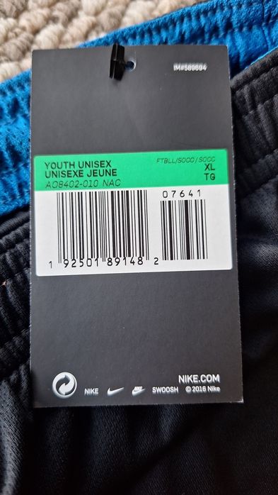 Tricou nike , pantaloni