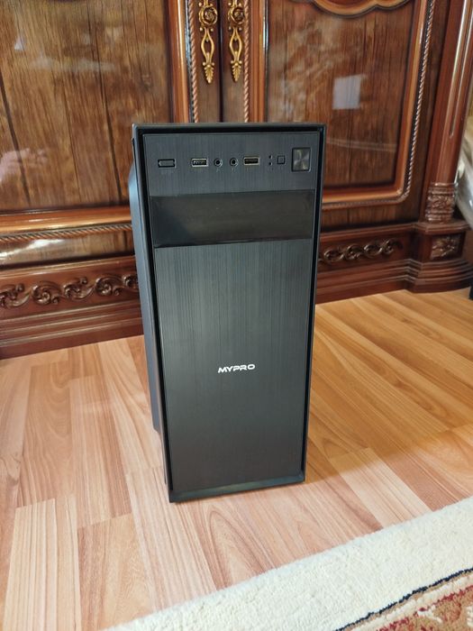 Продается Пустой для сборки ПК подойдут любые АТХ и мини ATX платы