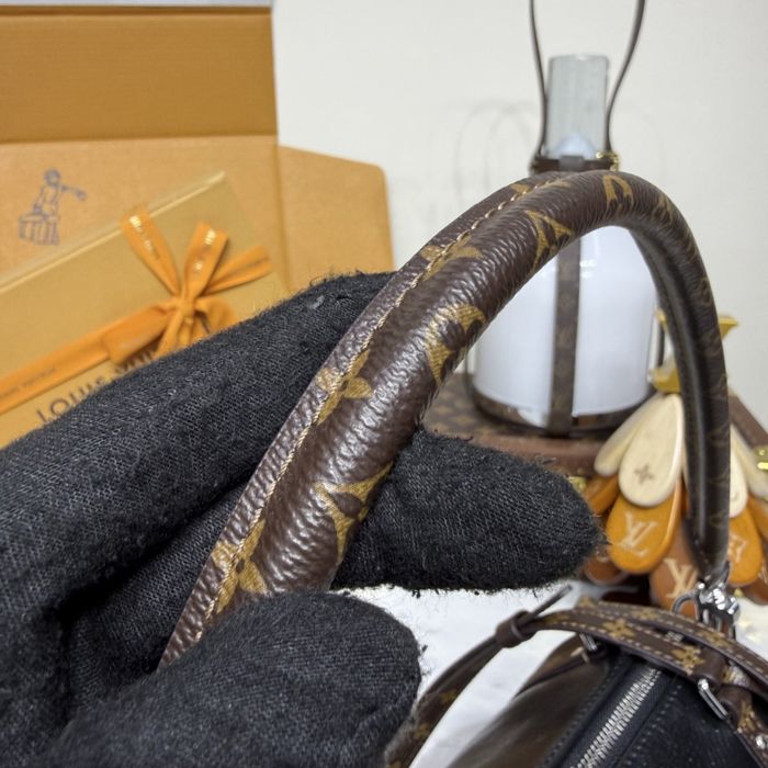 Geanta Louis Vuitton Express MM