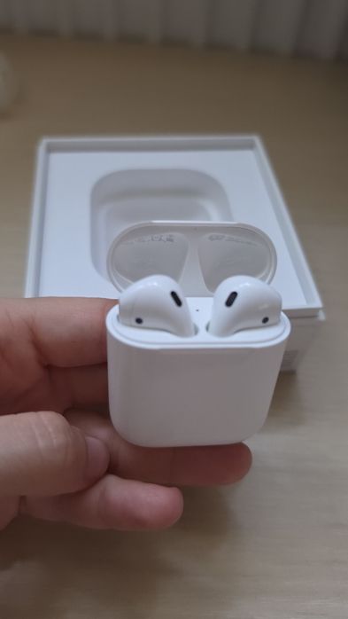 Apple AirPods 2,White