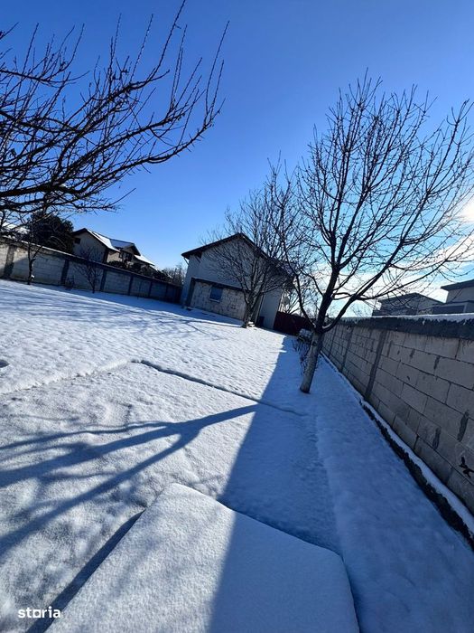 Casa pentru 2 familii|teren generos 1000mp