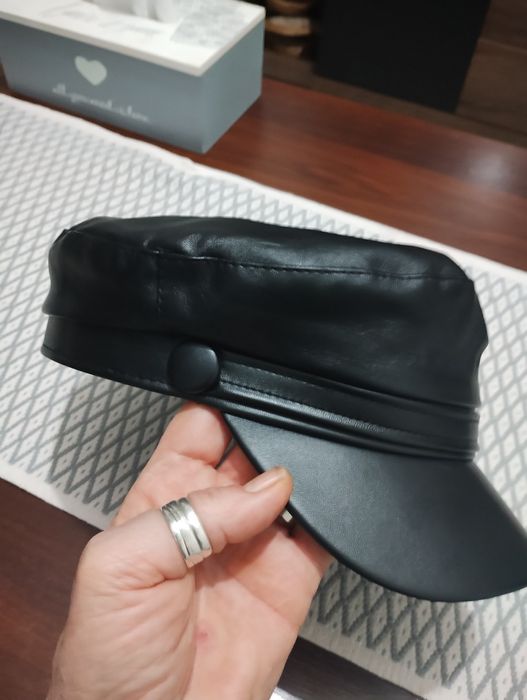 Șapcă  elegantă  neagra