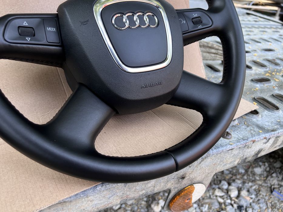 Audi A6 4F Перфектен Мулти Волан.