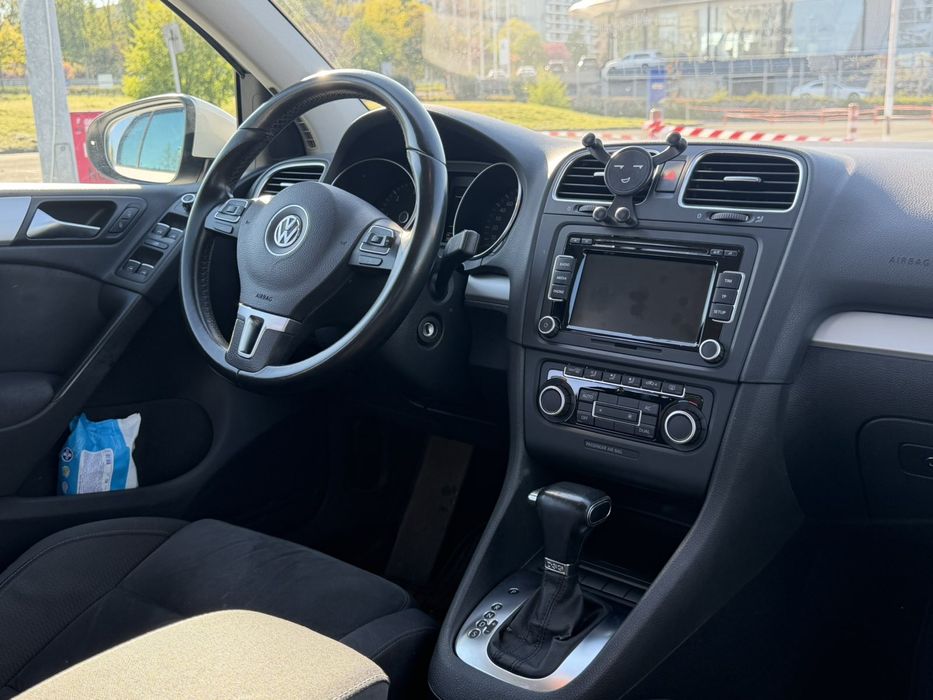 VW Golf VI 2.0 TDi АВТОМАТ