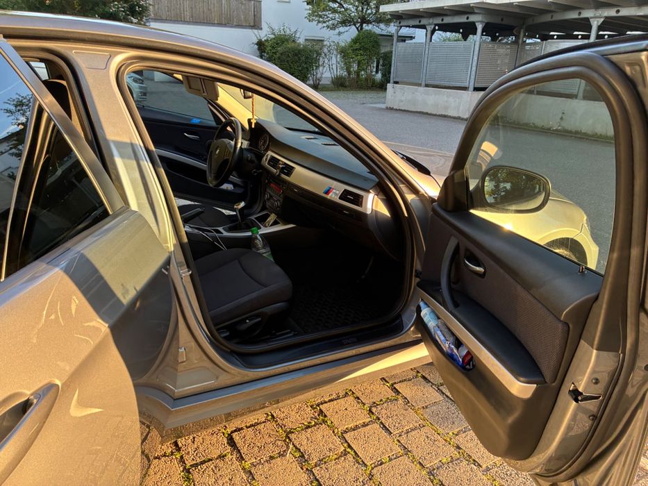 BMW Seria 3 2010 — imagine 4