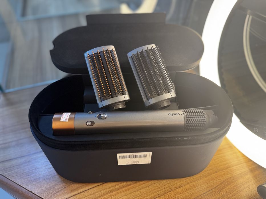 Dyson фен стайлер