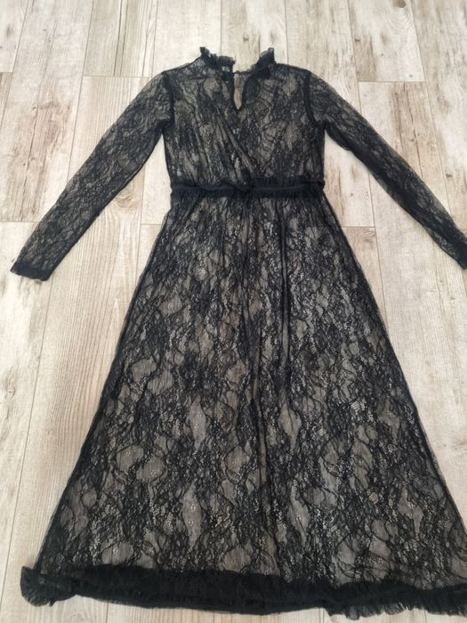 Vand rochie dantela reserved YFL