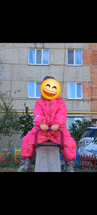 Продам комбинезон для девочки