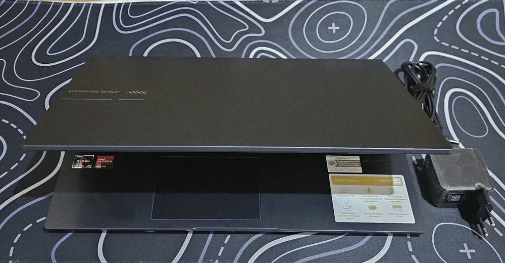 Asus VivoBook 15 Ryzen 7 2025!