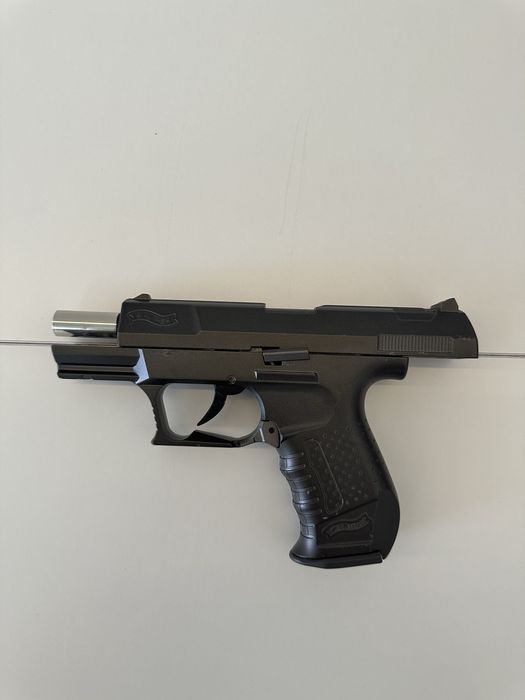 Walther пистолет железный