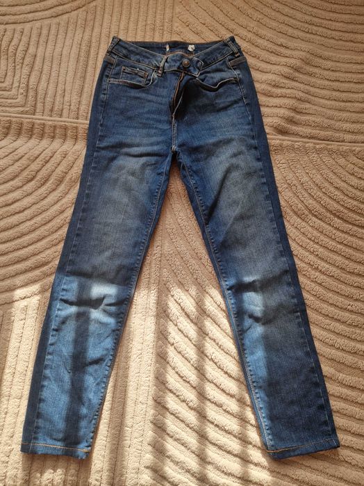 Дамски дънки и клинове