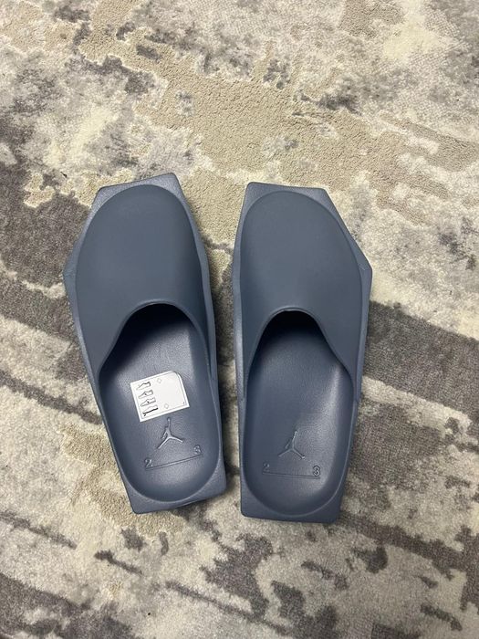 Vind Șlapi Nike Jordan  mărimea 42